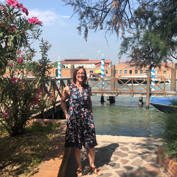 Meet your Posher, Sarah - Picture 4 of 7